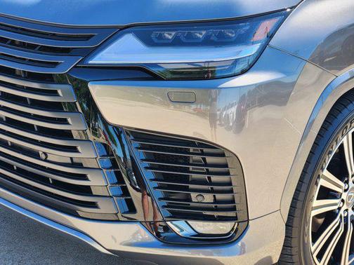2025 Lexus LX 600 Luxury