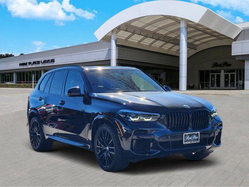 2022 BMW X5 M50i