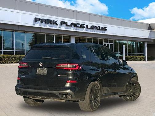 2022 BMW X5 M50i