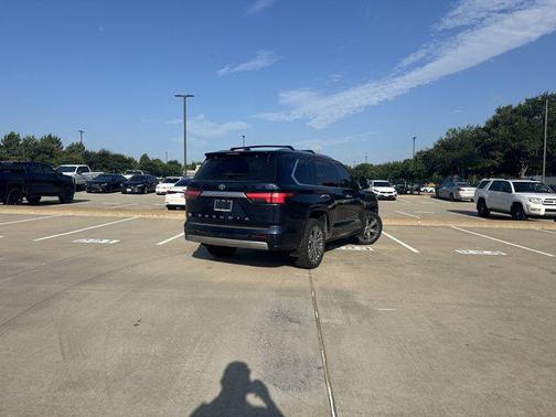 2024 Toyota Sequoia Capstone
