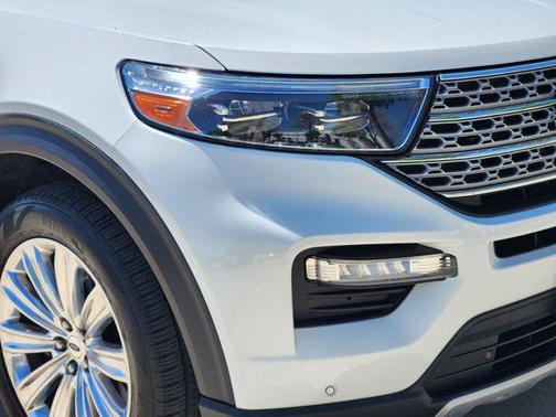 Star White Metallic Tri-Coat 2023 Ford Explorer Limited
