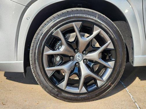 2026 Lexus TX 500h F SPORT Premium