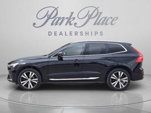 Onyx Black Metallic 2023 Volvo XC60 B5 Plus Bright Theme