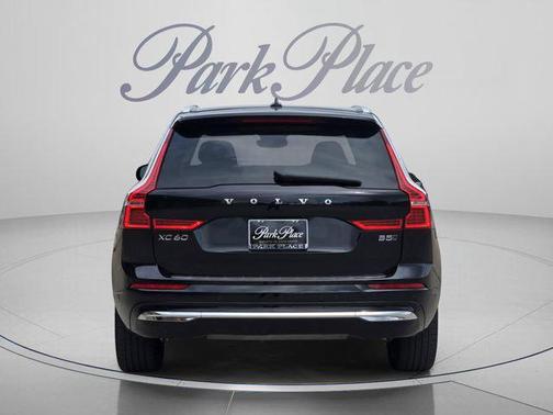 Onyx Black Metallic 2023 Volvo XC60 B5 Plus Bright Theme