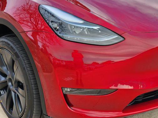 2025 Tesla Model Y Long Range Dual Motor All-Wheel Drive