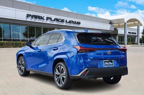 2025 Lexus UX 300h Base