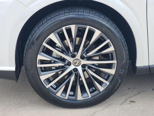 Eminent White Pearl 2026 Lexus RX 350 Premium