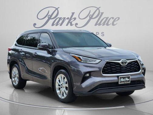 Magnetic Gray Metallic 2023 Toyota Highlander Limited