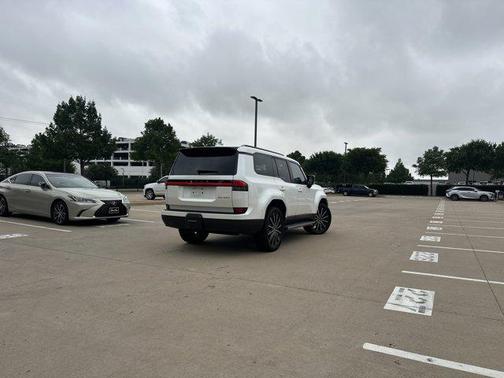 Eminent White Pearl 2024 Lexus GX 550 Luxury