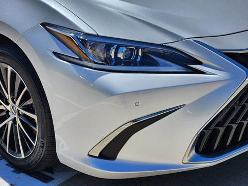 2024 Lexus ES 350 Premium