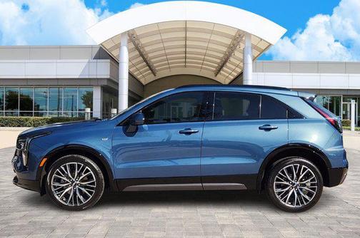 2025 Cadillac XT4 Sport