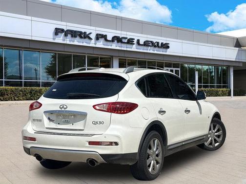2017 INFINITI QX50 Base