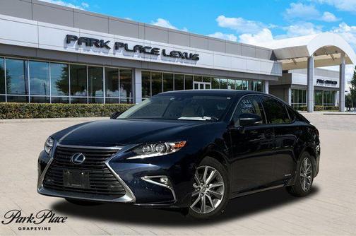 2017 Lexus ES 300h Base
