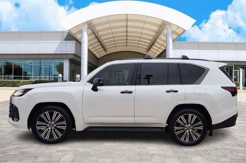 2025 Lexus LX 700h Luxury