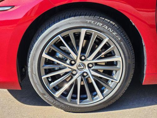 2025 Lexus ES 350 Base