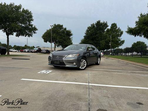 2013 Lexus ES 300h Base