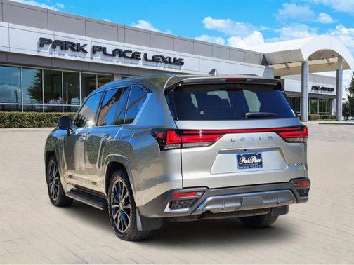 2025 Lexus LX 700h F SPORT