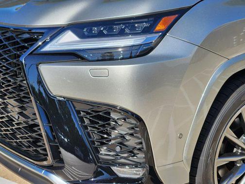 2025 Lexus LX 700h F SPORT