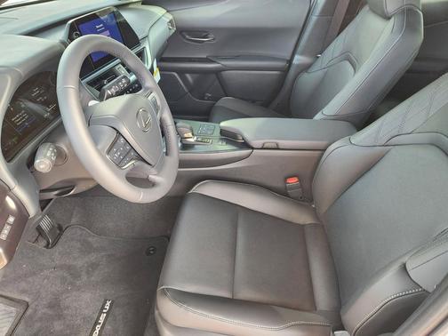 Ultra White 2026 Lexus UX 300h Premium