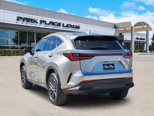2026 Lexus NX 450h+ Luxury