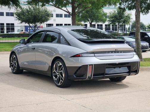 Silver 2023 Hyundai IONIQ 6 SEL