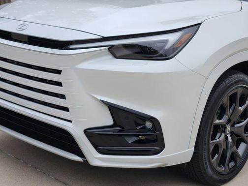 Wind Chill Pearl 2026 Lexus TX 500h
