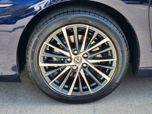 2025 Lexus ES 350 Base