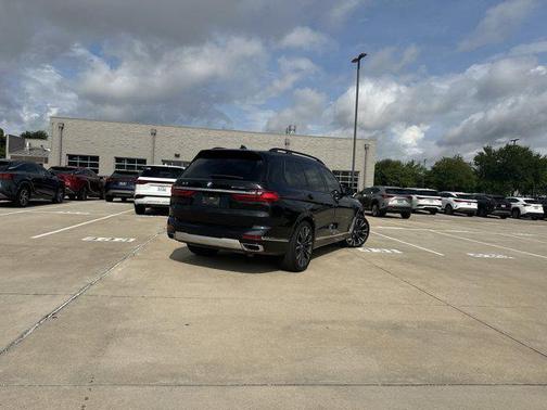 2022 BMW X7 xDrive40i