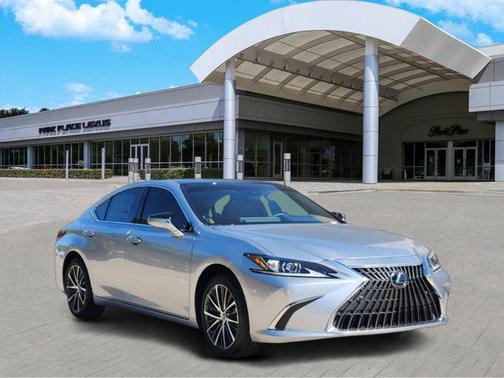 2025 Lexus ES 350 Base