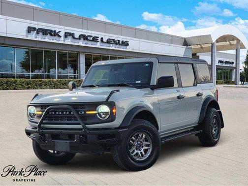 2022 Ford Bronco Base