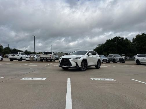 Eminent White Pearl 2025 Lexus NX 350h Premium