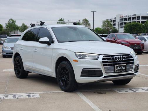 Glacier White Metallic 2019 Audi Q5 2.0T Premium