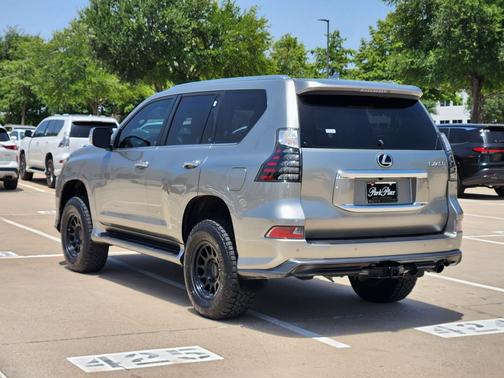 Atomic Silver 2023 Lexus GX 460 Premium