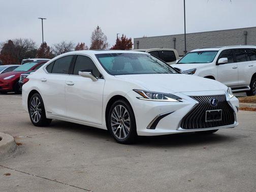 2021 Lexus ES 300h Base