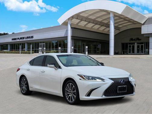 2021 Lexus ES 300h Base