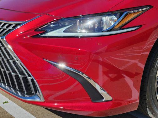 2025 Lexus ES 350 Base