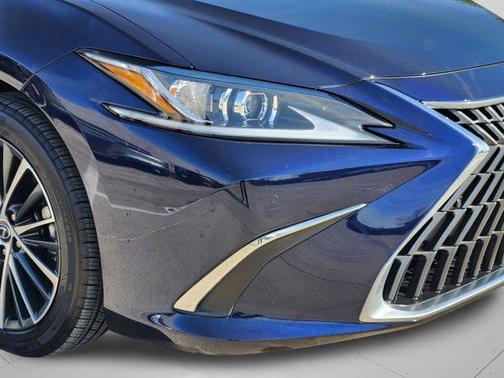 2025 Lexus ES 350 Base