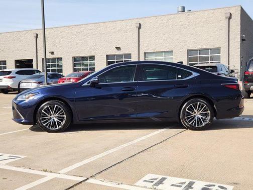 2025 Lexus ES 350 Base