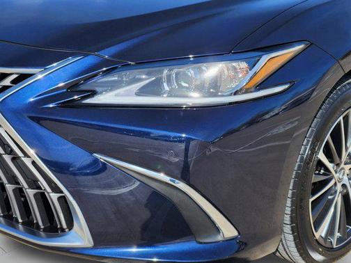 2025 Lexus ES 350 Base