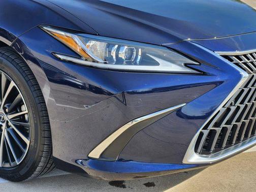 2025 Lexus ES 350 Base