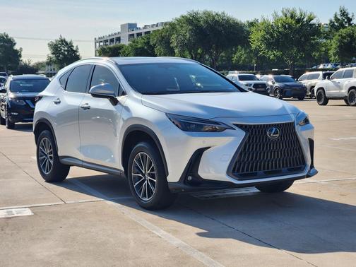 White Pearl 2024 Lexus NX 250 Premium