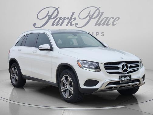 Polar White 2017 Mercedes-Benz GLC 300 Base