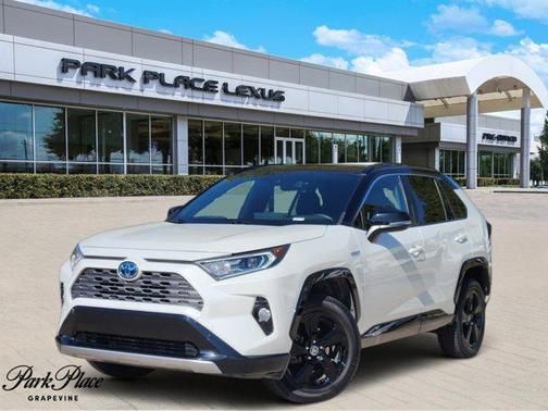 2020 Toyota RAV4 Hybrid SE