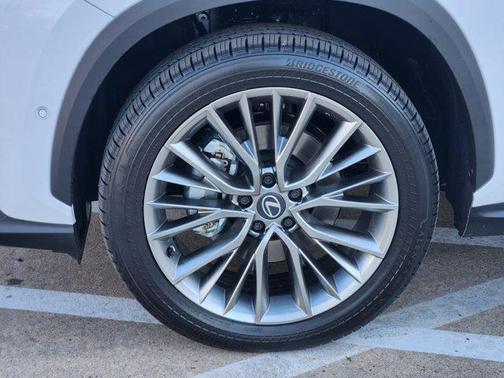 2026 Lexus NX 350h Luxury