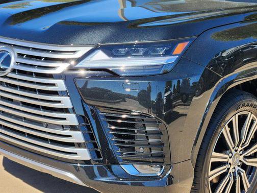 2025 Lexus LX 600 Luxury