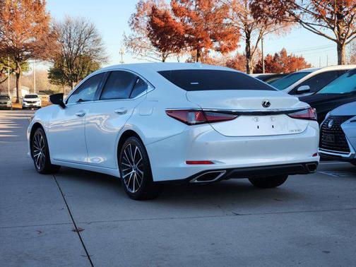 2024 Lexus ES 350 Base