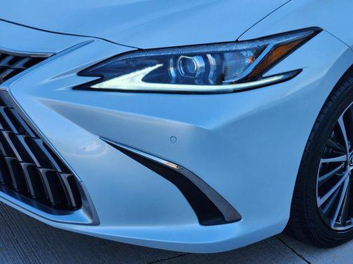 2024 Lexus ES 350 Base