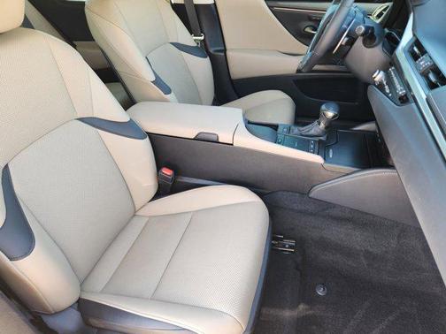 Obsidian 2021 Lexus ES 350 Premium