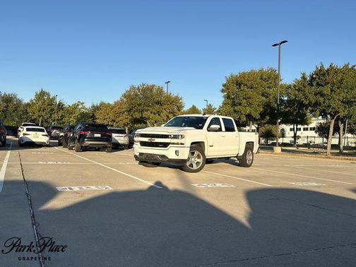 2018 Chevrolet Silverado 1500 2LT