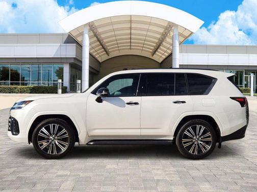 2026 Lexus LX 600 Luxury